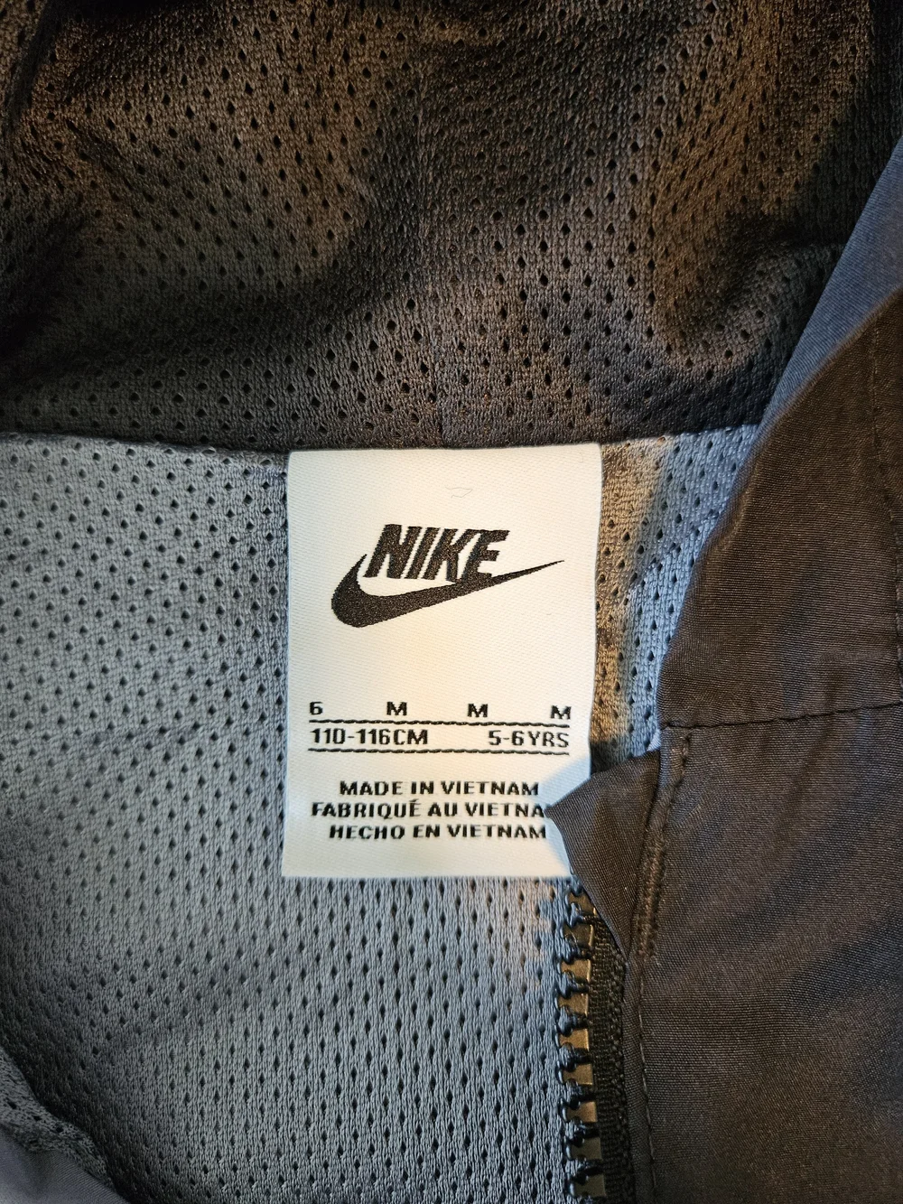 Nike Kids Colorblock Hooded Rain Jacket - Black & Light Gray